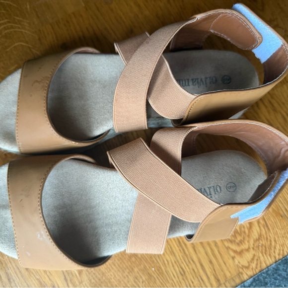 Women's Tan Sandals with mini wedge - Picture 6 of 8